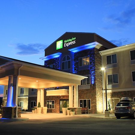 Holiday Inn Express Belle Vernon Eksteriør billede