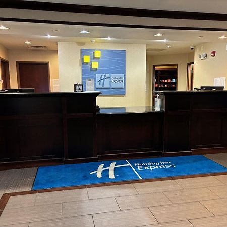 Holiday Inn Express Belle Vernon Eksteriør billede