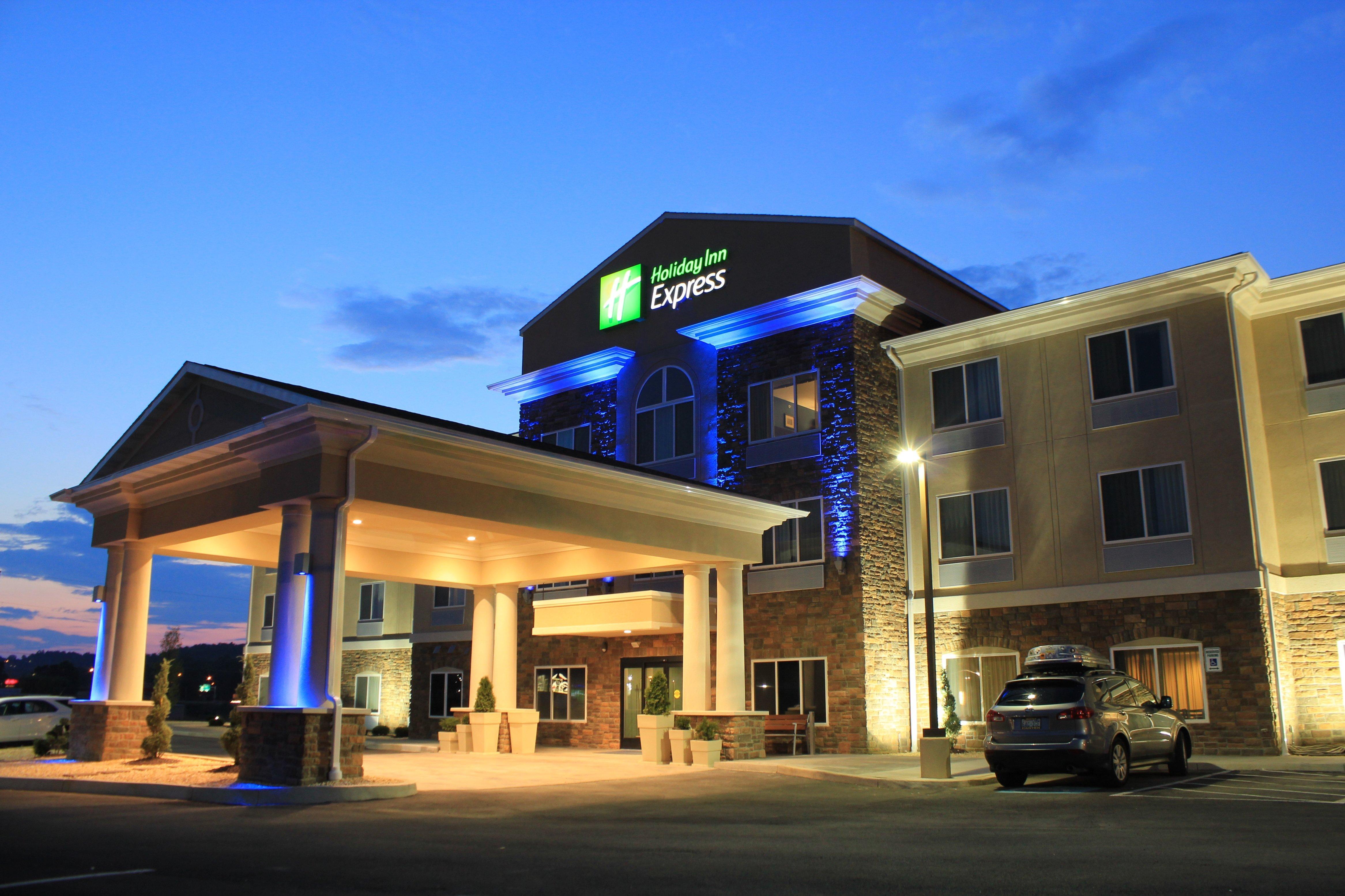 Holiday Inn Express Belle Vernon Eksteriør billede